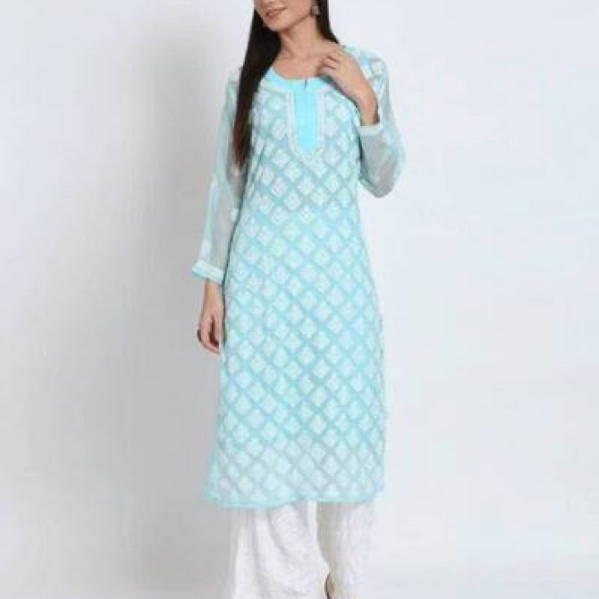 Women's Light Blue Lucknowi Chikankari Embroidered Cotton Blend Kurta/Kurti